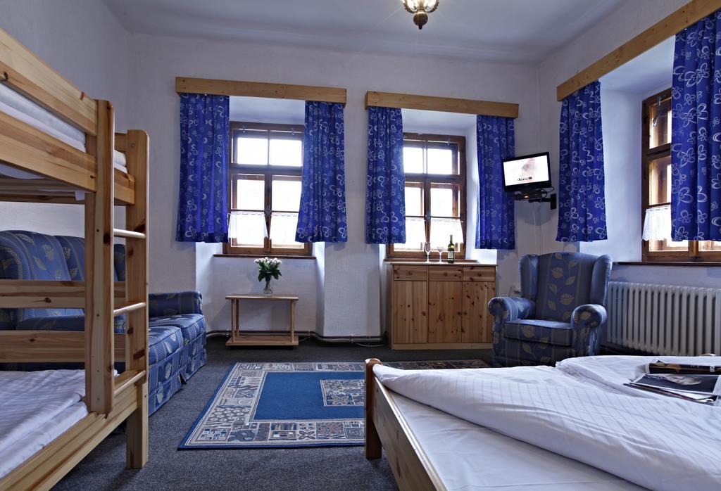 Hotel Posta Černý Dŭl Eksteriør billede