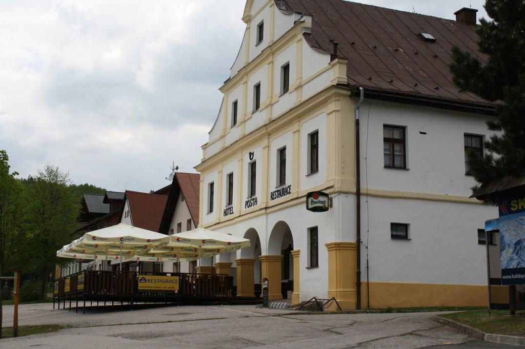 Hotel Posta Černý Dŭl Eksteriør billede