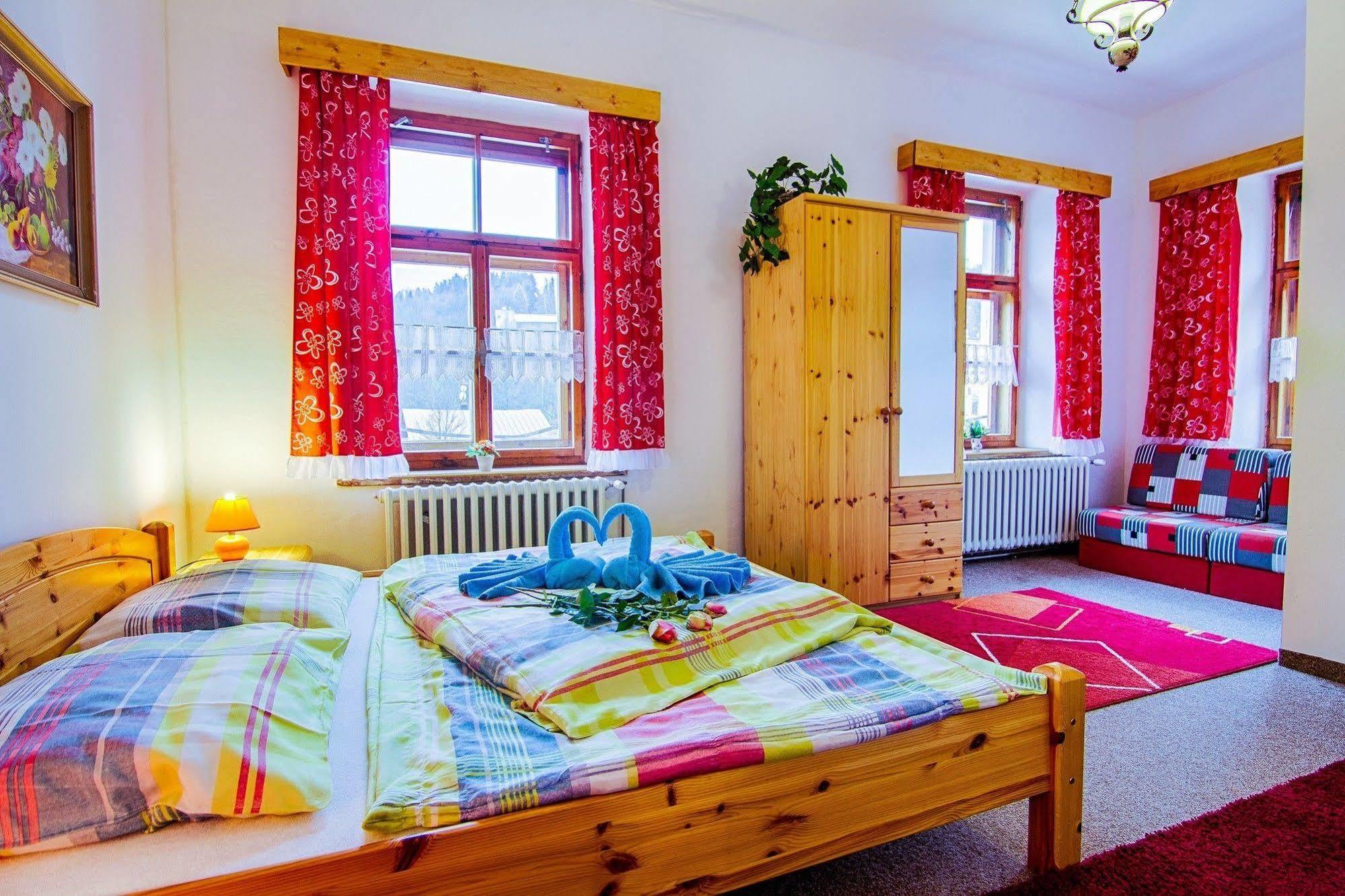 Hotel Posta Černý Dŭl Eksteriør billede