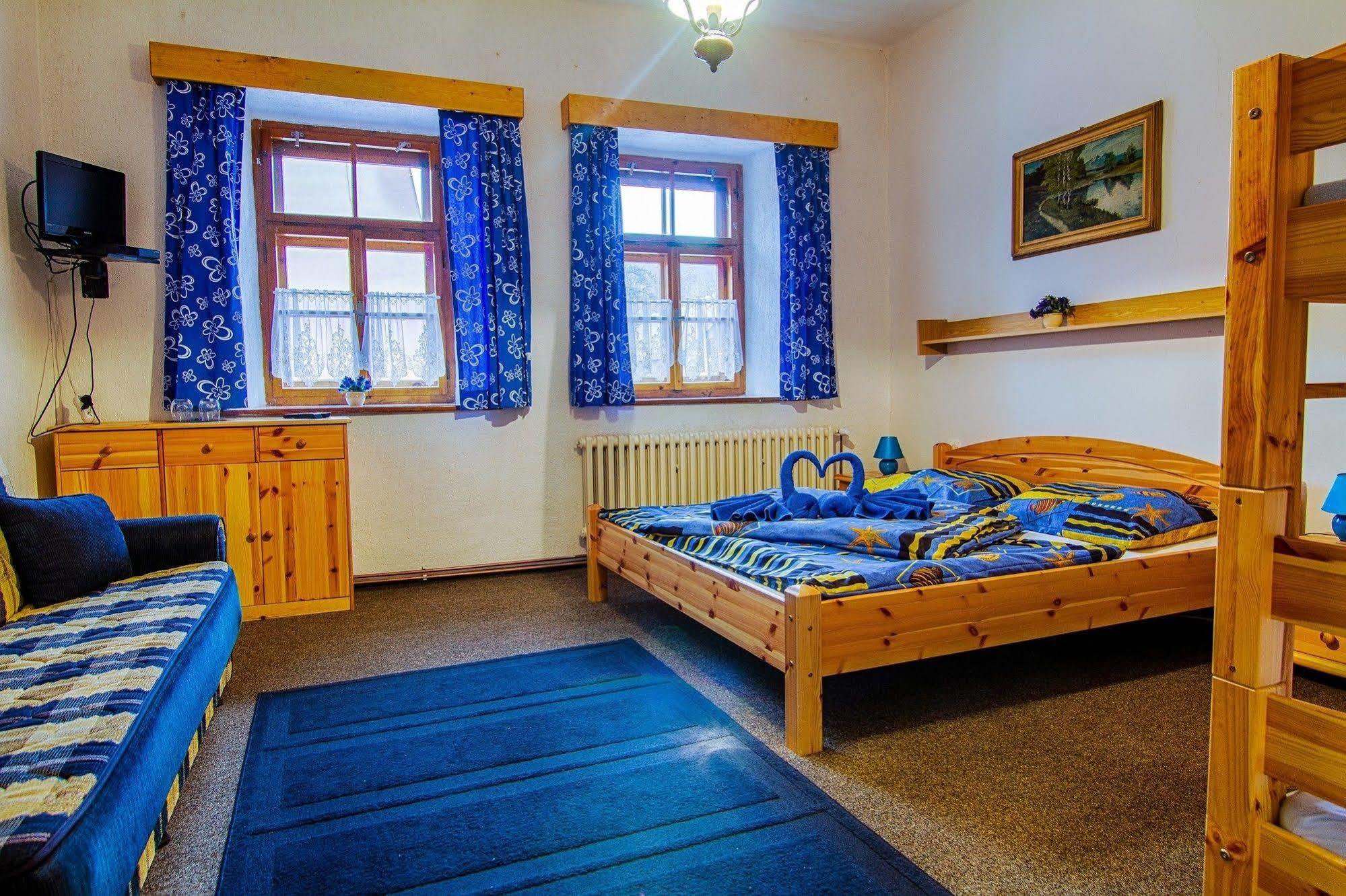 Hotel Posta Černý Dŭl Eksteriør billede