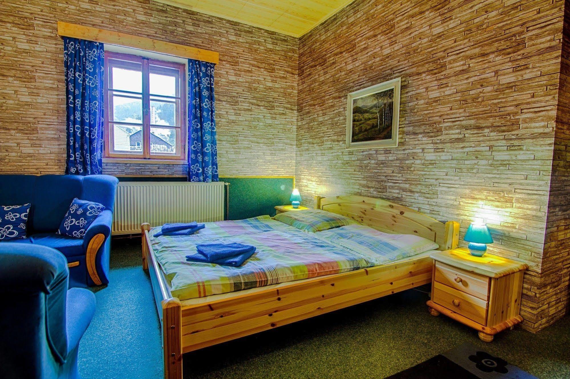 Hotel Posta Černý Dŭl Eksteriør billede