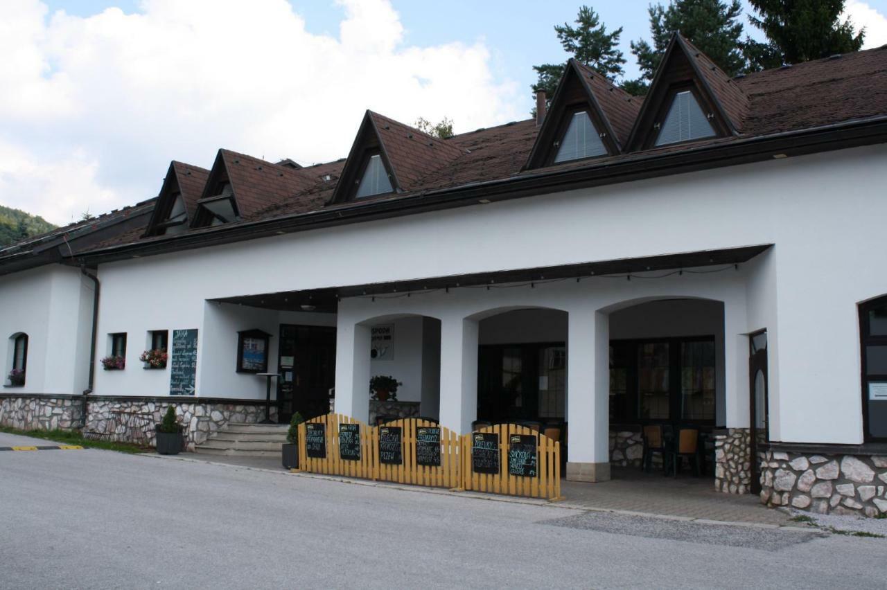 Hotel Posta Černý Dŭl Eksteriør billede